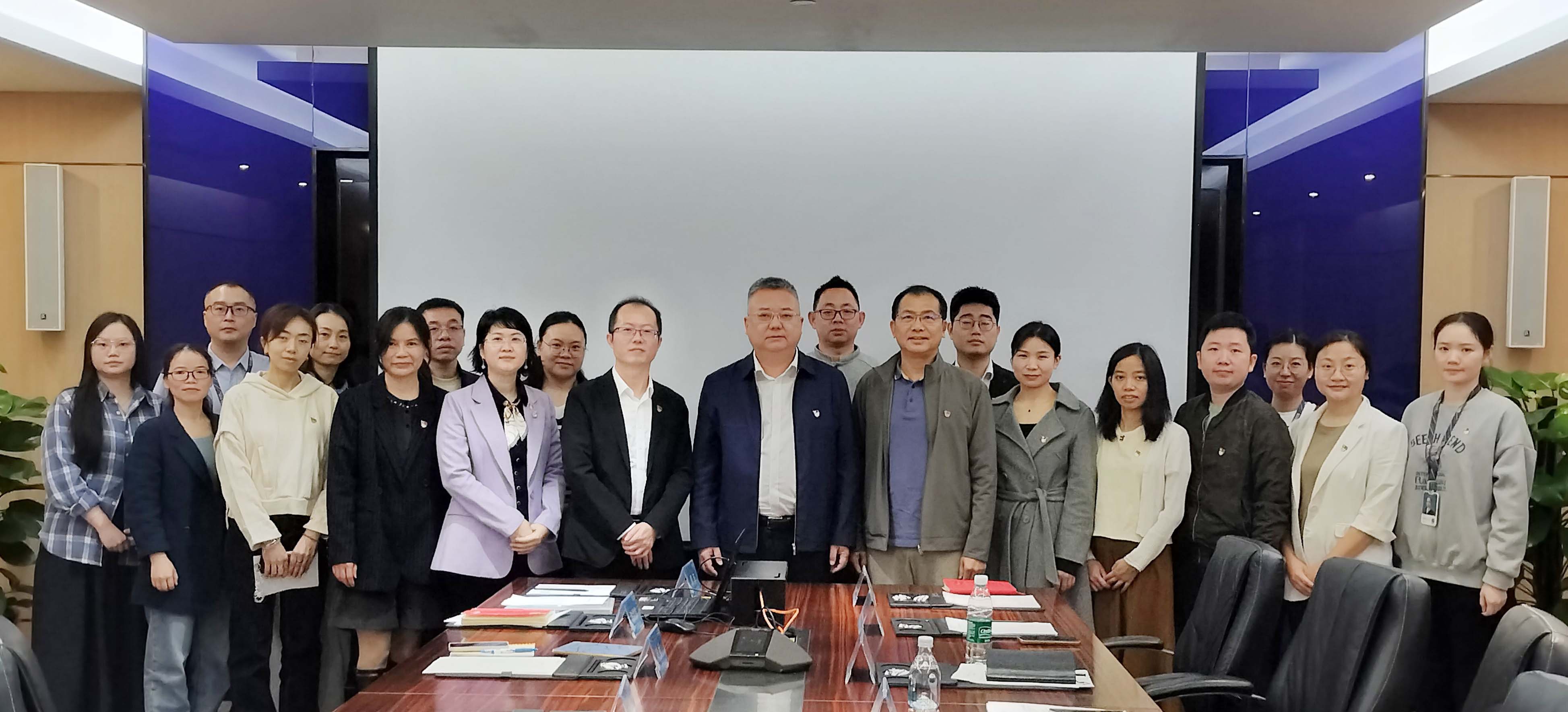 李程任深圳市LDSports乐动供应链股份有限公司党委书记，钟志华任党委副书记、纪委书记